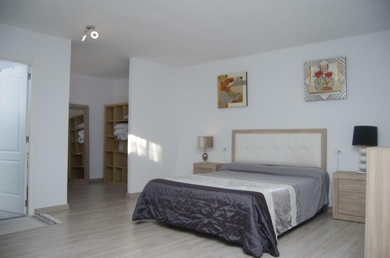 Casa Mirlo, Coqueto Alojamiento Con Terraza Y Jardin En Zona Tranquila Nazaret Ngoại thất bức ảnh